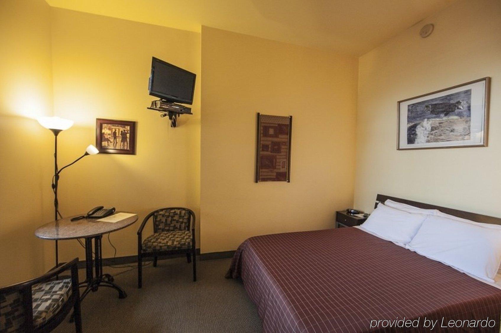 Anne Ma Soeur Anne Hotel Studio モントリオール エクステリア 写真
